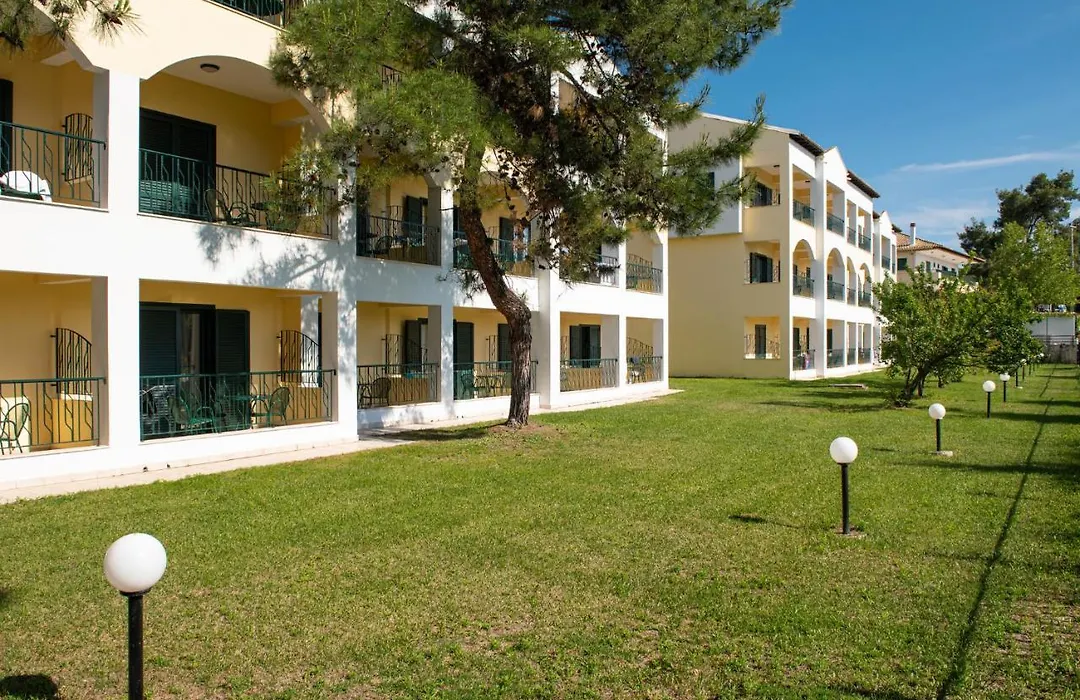 Lesse Hotel-1